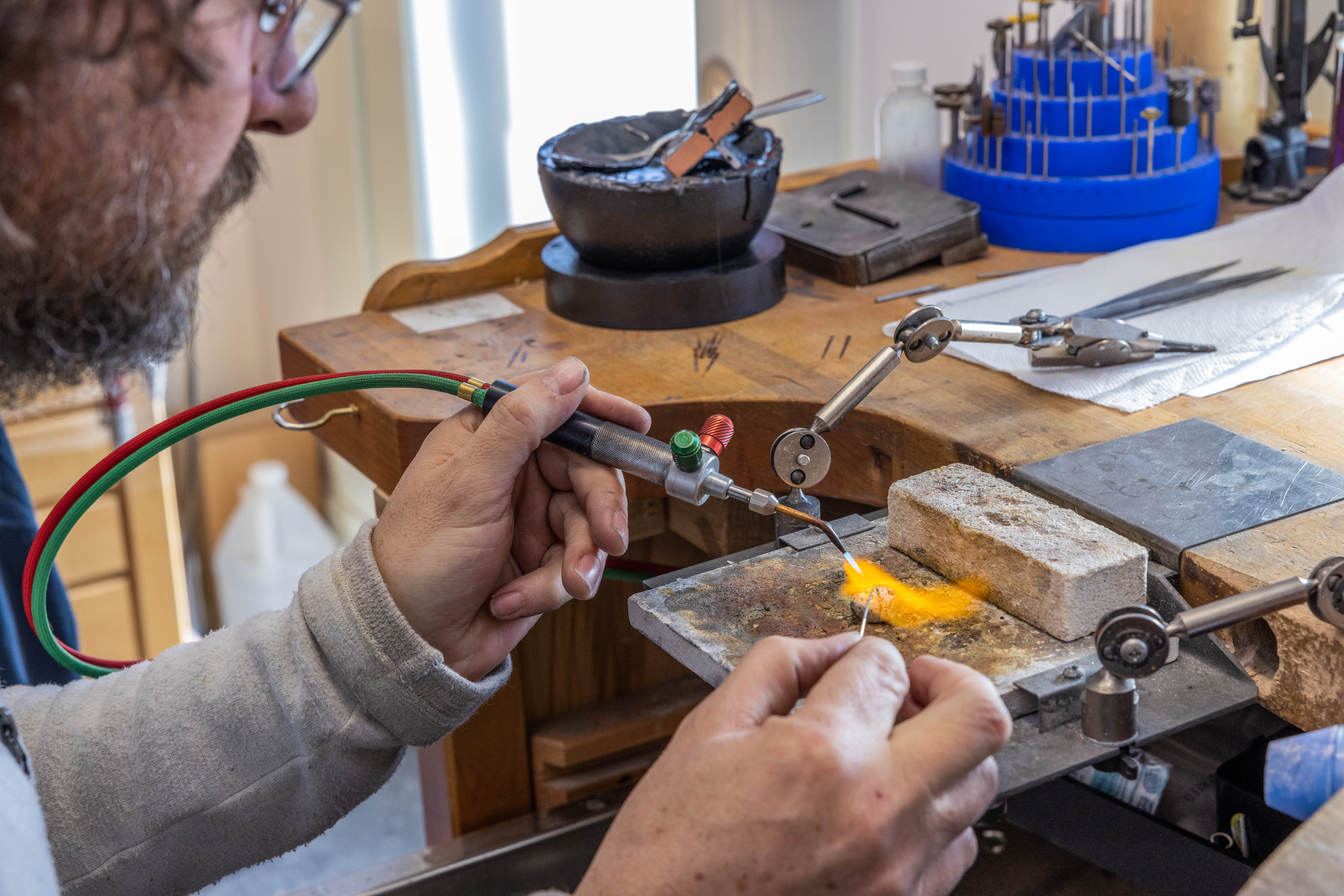 Todd Reed, Boulder jewelry designer, makes stunning beautiful pieces and photography by Colorado photographer Julia Vandeneover. 